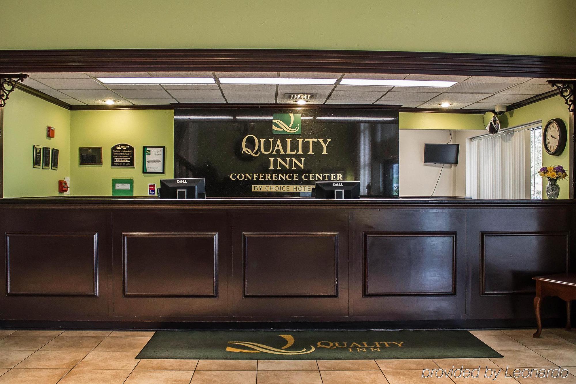 Quality Inn & Conference Center Akron Exterior photo