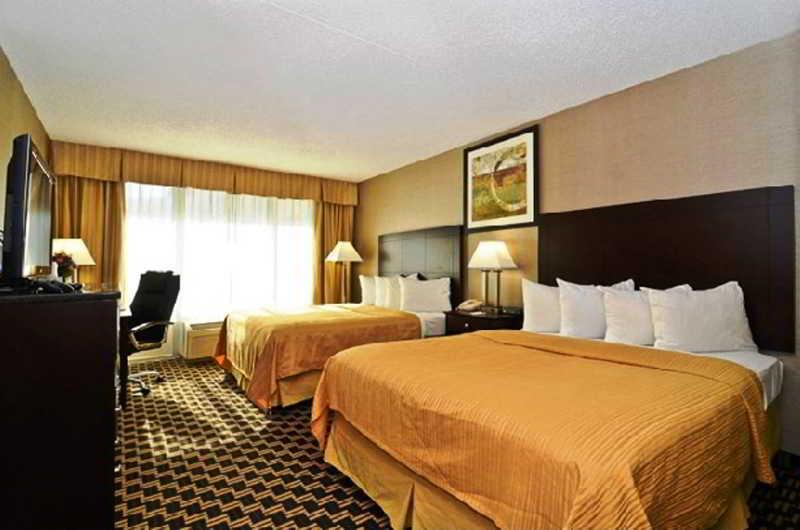 Quality Inn & Conference Center Akron Exterior photo