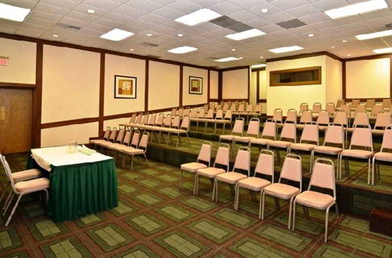 Quality Inn & Conference Center Akron Exterior photo
